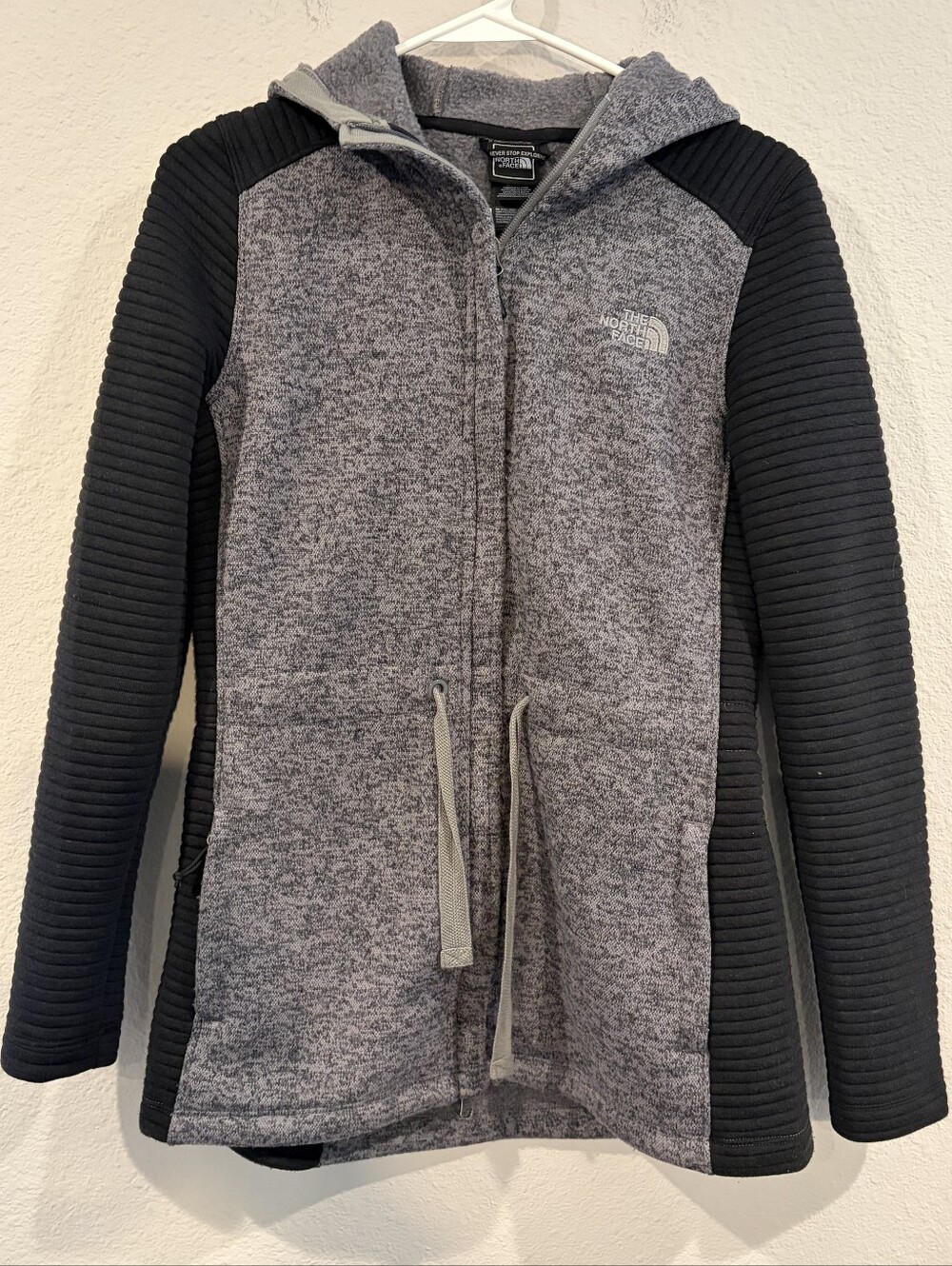 The North Face Womens Black Grey Indi Sweater Fleece Hooded Parka Jacket Size Sm